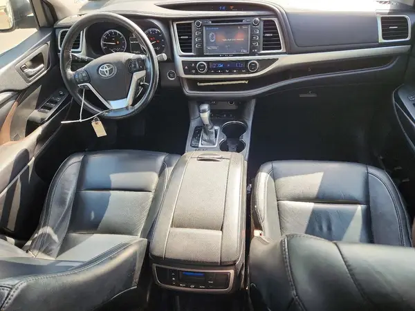 5TDJKRFH7GS506688 2016 TOYOTA HIGHLANDER - Image 8