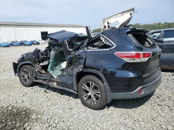 5TDJKRFH8GS225046 2016 TOYOTA HIGHLANDER - Image 2