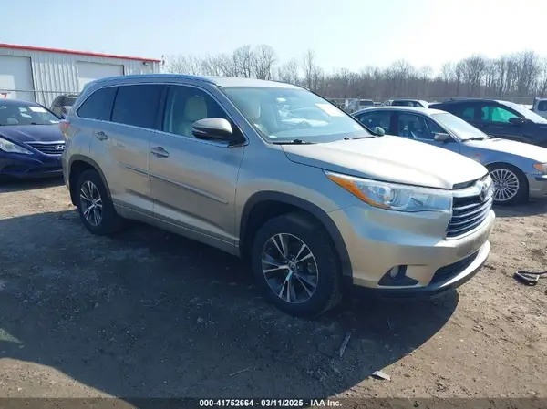 5TDJKRFH8GS229761 2016 TOYOTA HIGHLANDER - Image 1