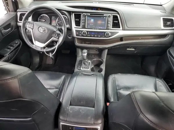 5TDJKRFH8GS230974 2016 TOYOTA HIGHLANDER - Image 8