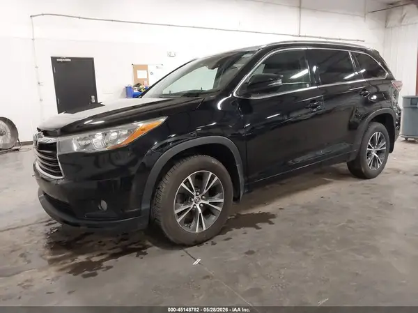 5TDJKRFH8GS231199 2016 TOYOTA HIGHLANDER - Image 2