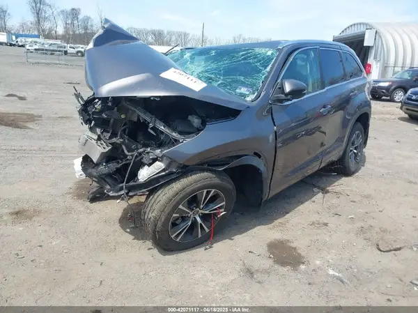 5TDJKRFH8GS231543 2016 TOYOTA HIGHLANDER - Image 2