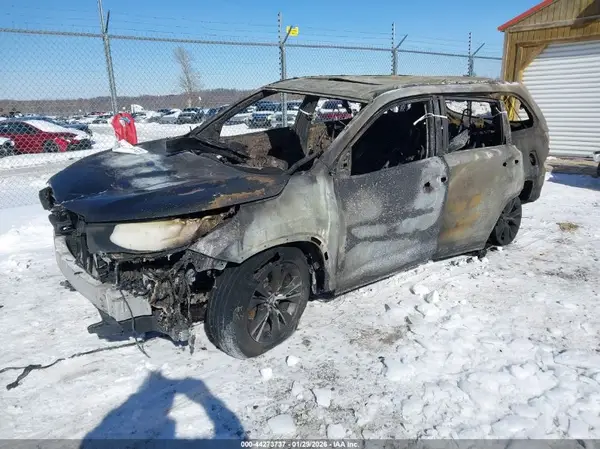 5TDJKRFH8GS232336 2016 TOYOTA HIGHLANDER - Image 2