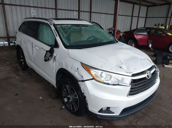 5TDJKRFH8GS232482 2016 TOYOTA HIGHLANDER - Image 1
