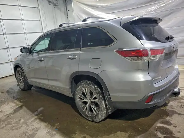 5TDJKRFH8GS236936 2016 TOYOTA HIGHLANDER - Image 2