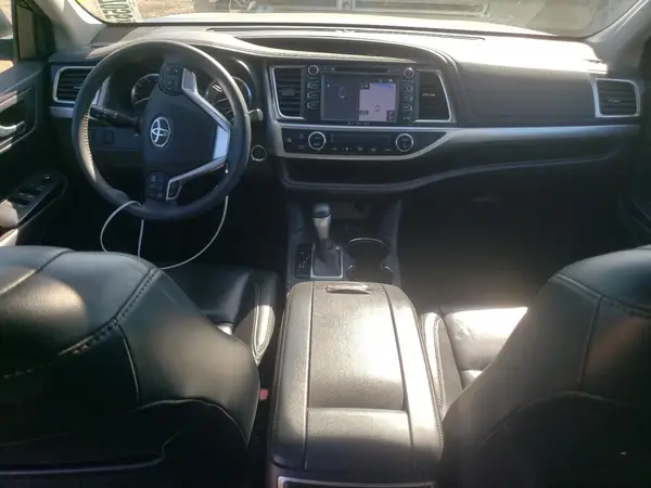 5TDJKRFH8GS238721 2016 TOYOTA HIGHLANDER - Image 8