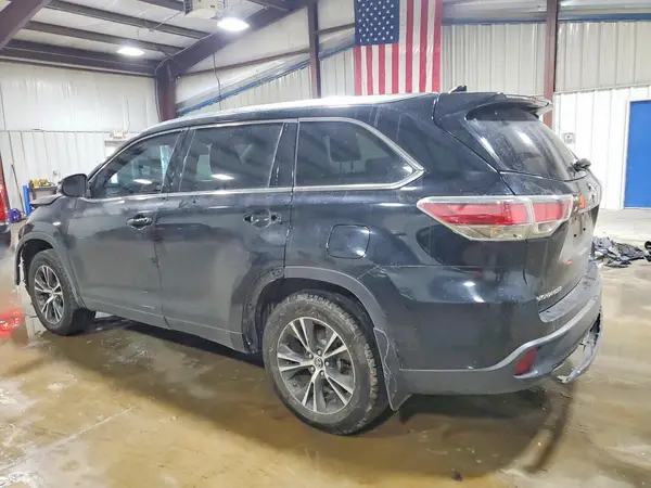 5TDJKRFH8GS245748 2016 TOYOTA HIGHLANDER - Image 2