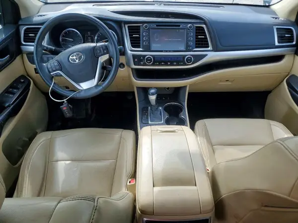 5TDJKRFH8GS255437 2016 TOYOTA HIGHLANDER - Image 8