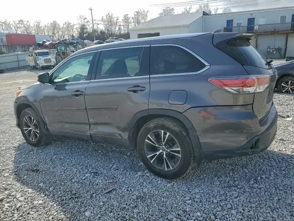 5TDJKRFH8GS264431 2016 TOYOTA HIGHLANDER - Image 2