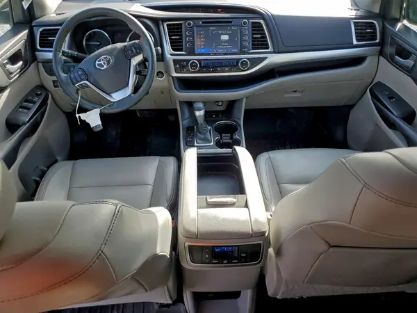 5TDJKRFH8GS264431 2016 TOYOTA HIGHLANDER - Image 8