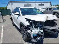 5TDJKRFH8GS266986 2016 TOYOTA HIGHLANDER