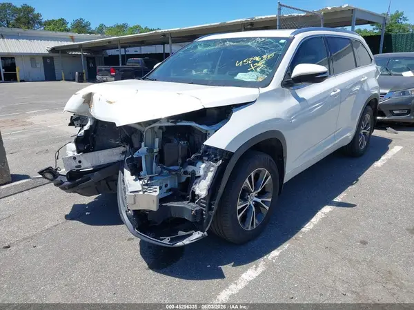 5TDJKRFH8GS266986 2016 TOYOTA HIGHLANDER - Image 2