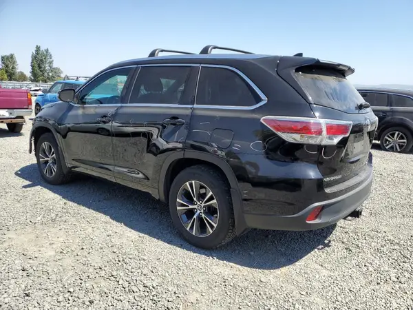 5TDJKRFH8GS274117 2016 TOYOTA HIGHLANDER - Image 2