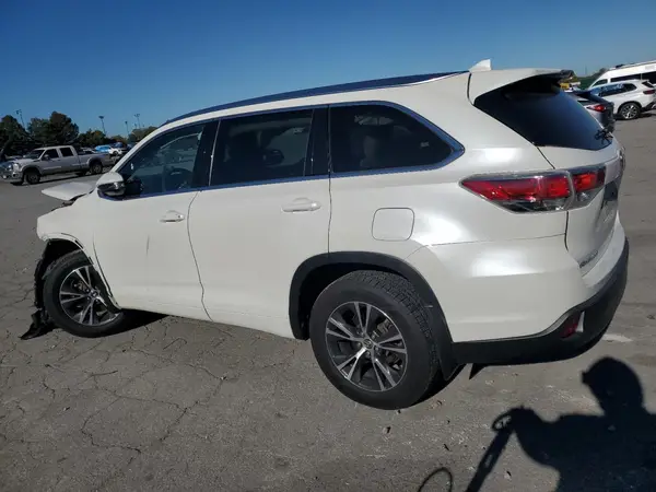5TDJKRFH8GS276711 2016 TOYOTA HIGHLANDER - Image 2