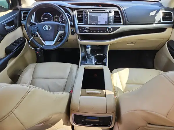 5TDJKRFH8GS280192 2016 TOYOTA HIGHLANDER - Image 8