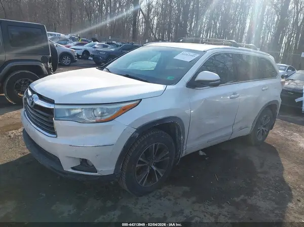 5TDJKRFH8GS280659 2016 TOYOTA HIGHLANDER - Image 2