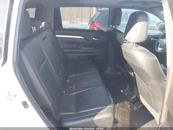 5TDJKRFH8GS280659 2016 TOYOTA HIGHLANDER - Image 8