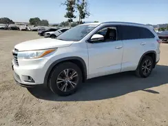 5TDJKRFH8GS282752 2016 TOYOTA HIGHLANDER