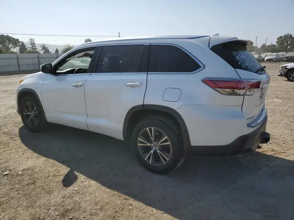 5TDJKRFH8GS282752 2016 TOYOTA HIGHLANDER - Image 2