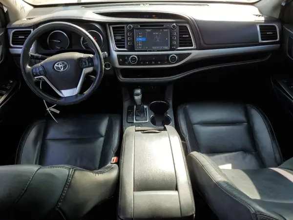 5TDJKRFH8GS282752 2016 TOYOTA HIGHLANDER - Image 8