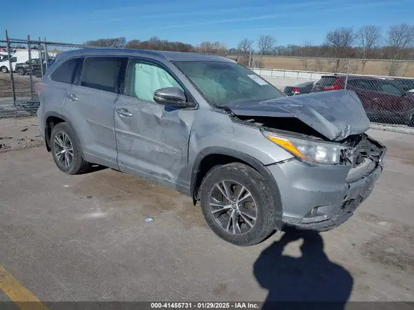 5TDJKRFH8GS289359 2016 TOYOTA HIGHLANDER - Image 1