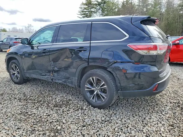 5TDJKRFH8GS293623 2016 TOYOTA HIGHLANDER - Image 2