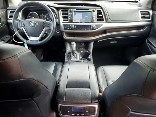 5TDJKRFH8GS293623 2016 TOYOTA HIGHLANDER - Image 8