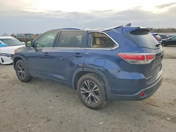 5TDJKRFH8GS294934 2016 TOYOTA HIGHLANDER - Image 2