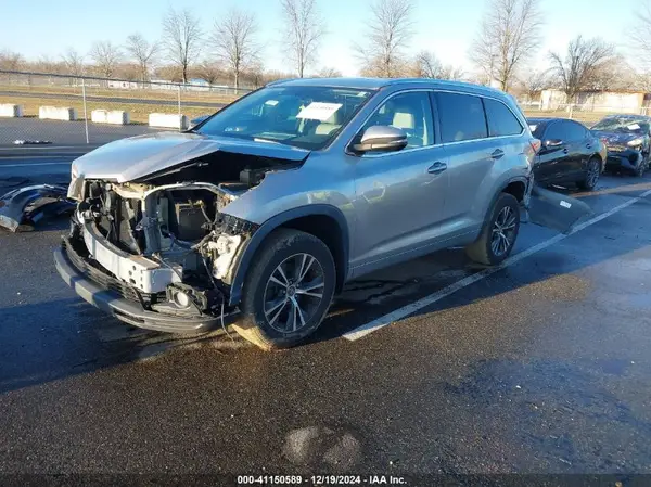 5TDJKRFH8GS294982 2016 TOYOTA HIGHLANDER - Image 2