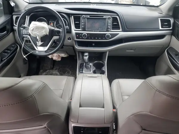 5TDJKRFH8GS295906 2016 TOYOTA HIGHLANDER - Image 8