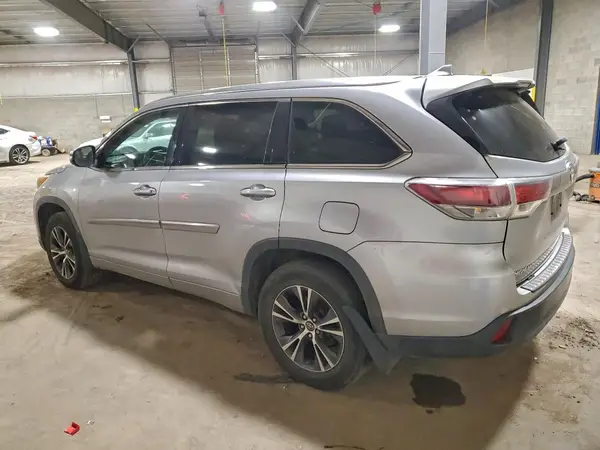 5TDJKRFH8GS297476 2016 TOYOTA HIGHLANDER - Image 2