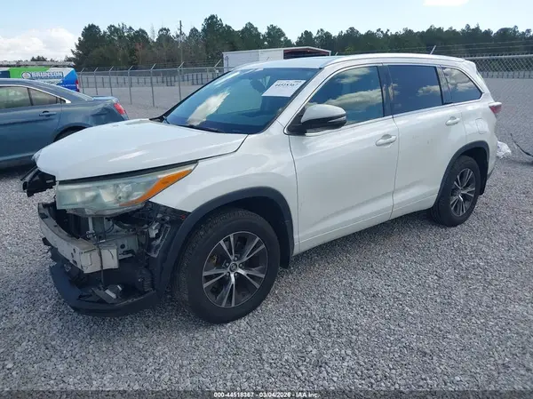 5TDJKRFH8GS298370 2016 TOYOTA HIGHLANDER - Image 2
