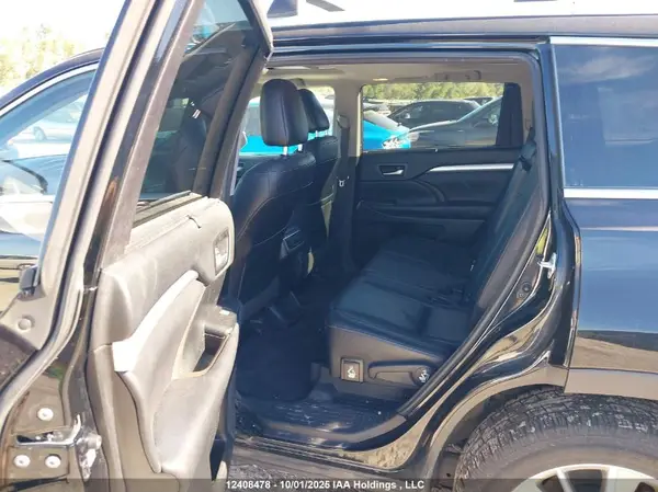 5TDJKRFH8GS300716 2016 TOYOTA HIGHLANDER - Image 8