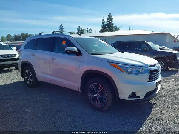 5TDJKRFH8GS303793 2016 TOYOTA HIGHLANDER - Image 1