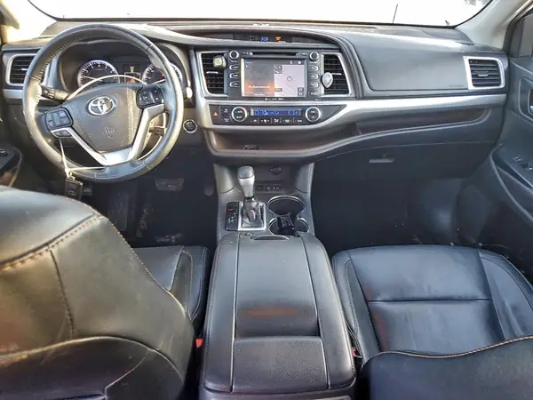 5TDJKRFH8GS307309 2016 TOYOTA HIGHLANDER - Image 8