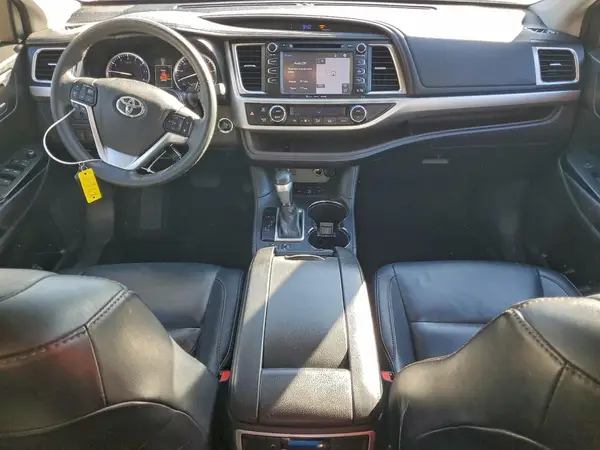 5TDJKRFH8GS311795 2016 TOYOTA HIGHLANDER - Image 8