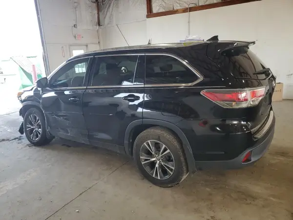5TDJKRFH8GS321288 2016 TOYOTA HIGHLANDER - Image 2
