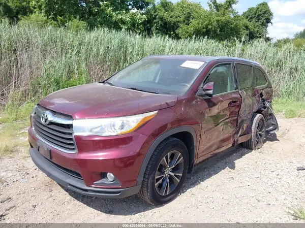 5TDJKRFH8GS330184 2016 TOYOTA HIGHLANDER - Image 2