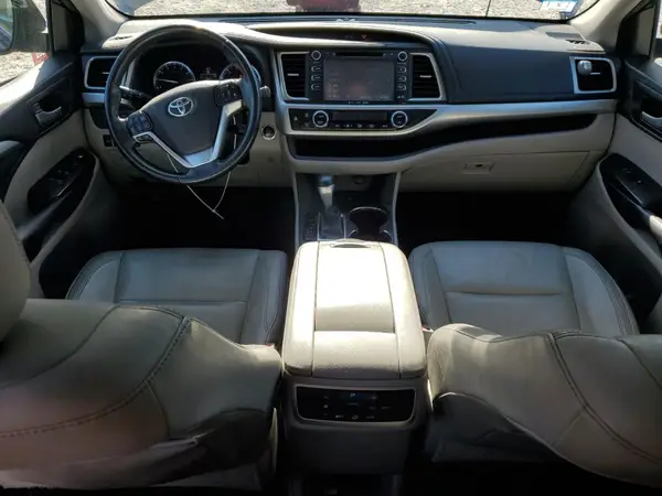5TDJKRFH8GS331366 2016 TOYOTA HIGHLANDER - Image 8