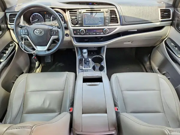 5TDJKRFH8GS331819 2016 TOYOTA HIGHLANDER - Image 8