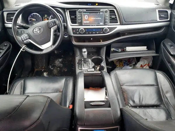 5TDJKRFH8GS352153 2016 TOYOTA HIGHLANDER - Image 8