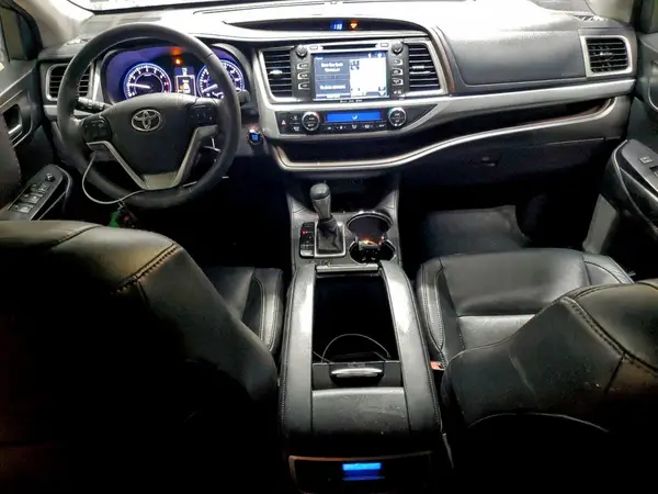 5TDJKRFH8GS502360 2016 TOYOTA HIGHLANDER - Image 8