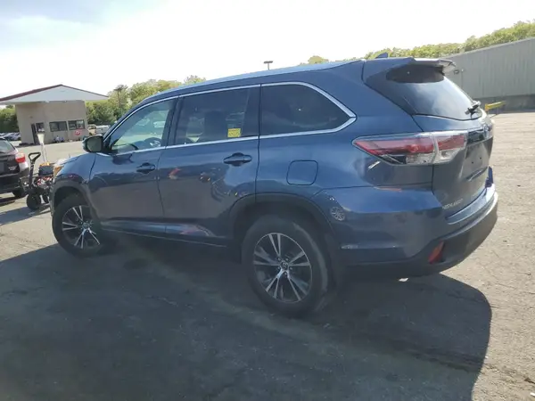 5TDJKRFH8GS502391 2016 TOYOTA HIGHLANDER - Image 2