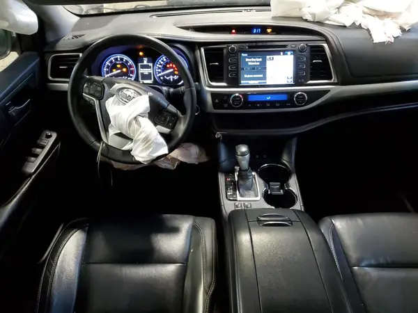 5TDJKRFH8GS502925 2016 TOYOTA HIGHLANDER - Image 8