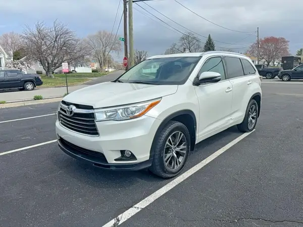 5TDJKRFH8GS505937 2016 TOYOTA HIGHLANDER - Image 2