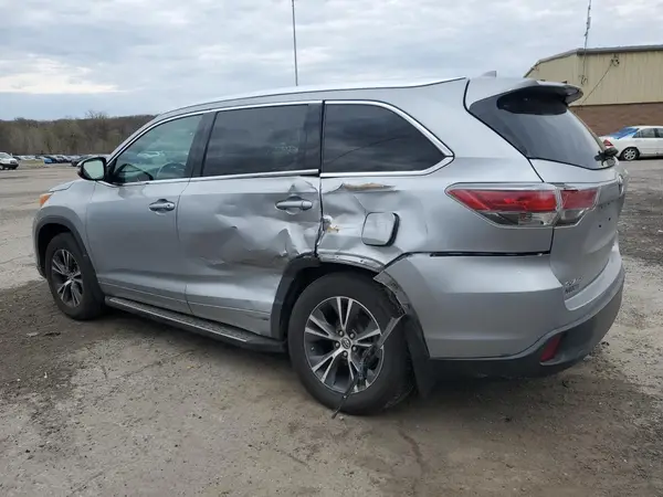 5TDJKRFH9GS226481 2016 TOYOTA HIGHLANDER - Image 2