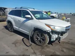 5TDJKRFH9GS228375 2016 TOYOTA HIGHLANDER