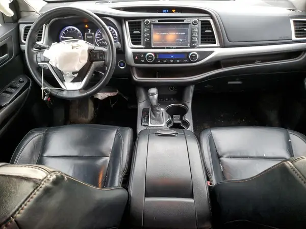5TDJKRFH9GS234127 2016 TOYOTA HIGHLANDER - Image 8