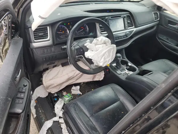5TDJKRFH9GS237559 2016 TOYOTA HIGHLANDER - Image 8