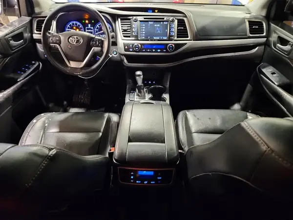 5TDJKRFH9GS240591 2016 TOYOTA HIGHLANDER - Image 8